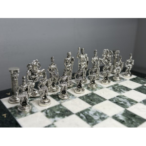 Шахматы из камня подарочные "Римское сражение"
