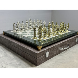 Шахматы из камня подарочные "Римское сражение"