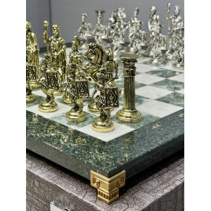 Шахматы из камня подарочные "Римское сражение"