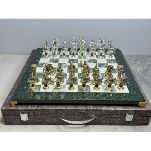 Шахматы из камня подарочные "Римское сражение"