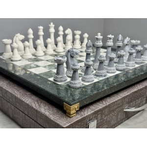 Шахматы из камня подарочные 
