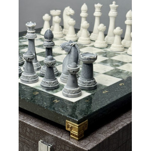 Шахматы из камня подарочные "Стаунтон"