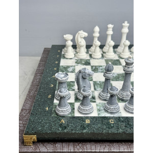 Шахматы из камня подарочные "Стаунтон"