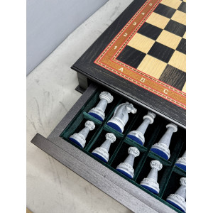 Шахматы подарочные в ларце с фигурами из мрамора