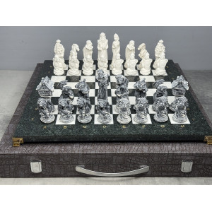 Подарочные шахматы “Русские сказки” из камня