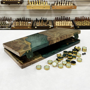 Нарды подарочные из эпоксидной смолы «Изумрудная гармония»