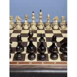 Шахматы подарочные деревянные с фигурами из клена