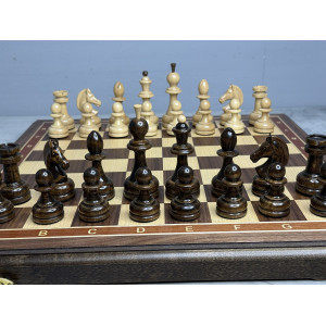 Шахматы подарочные деревянные с фигурами из клена