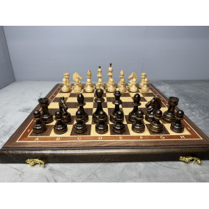 Шахматы подарочные деревянные с фигурами из клена