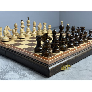 Шахматы подарочные деревянные с фигурами из клена