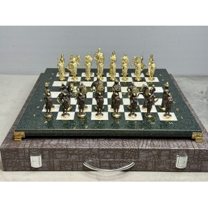 Шахматы из камня подарочные "Русские" с бронзовыми фигурами 40х40 см