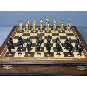 Шахматный ларец «Русские» с бронзовыми фигурами