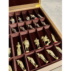 Шахматный ларец «Русские» с бронзовыми фигурами