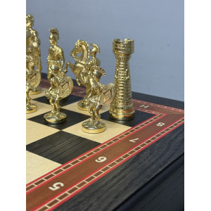 Шахматный ларец с бронзовыми фигурами «Македонская битва»