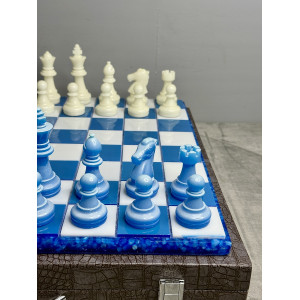 Шахматы светящиеся из эпоксидной смолы "Ледяная магия"