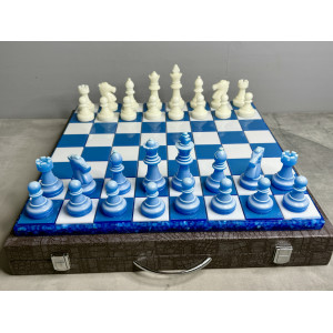 Шахматы светящиеся из эпоксидной смолы "Ледяная магия"