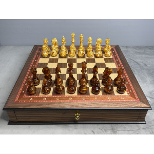 Шахматы подарочные с фигурами из янтаря "Янтарная элегантность"