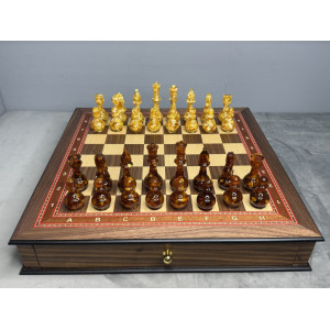 Шахматы подарочные с фигурами из янтаря 