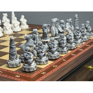 Шахматы подарочные с фигурами из мрамора «Северные народы»