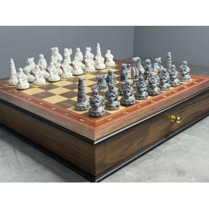 Шахматы подарочные с фигурами из мрамора «Северные народы»