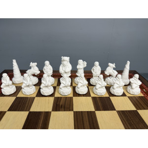 Шахматы подарочные с фигурами из мрамора «Северные народы»