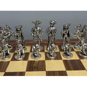 Подарочные шахматы "Средневековье" в ларце