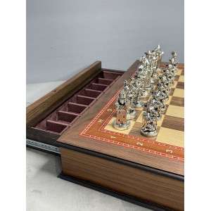 Подарочные шахматы "Средневековье" в ларце