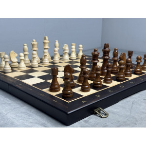 Подарочные деревянные шахматы – магнитный комплект Подарочные деревянные шахматы – магнитный комплект