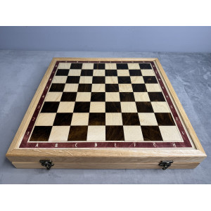 Шахматы подарочные в ларце "Классика"