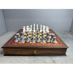 Шахматы подарочные «Королевский Стаунтон» в ларце Шахматы подарочные «Королевский Стаунтон» в ларце