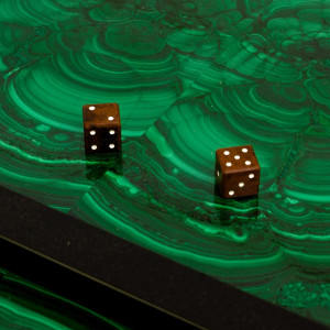 Нарды эксклюзивные "Императорский малахит" Нарды эксклюзивные "Императорский малахит"