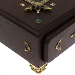 Шахматный ларец «Римские» из бронзы и креноида Шахматный ларец «Римские» из бронзы и креноида