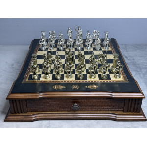 Эксклюзивные шахматы «Римская война» — роскошный ларец ручной работы Эксклюзивные шахматы «Римская война» — роскошный ларец ручной работы