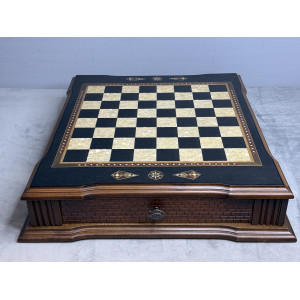 Эксклюзивные шахматы «Римская война» — роскошный ларец ручной работы Эксклюзивные шахматы «Римская война» — роскошный ларец ручной работы