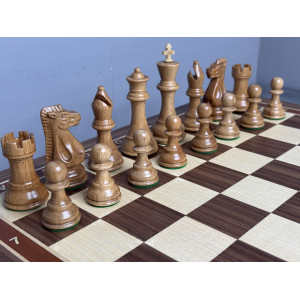 Шахматы подарочные в ларце "Презент" Шахматы подарочные в ларце "Презент"