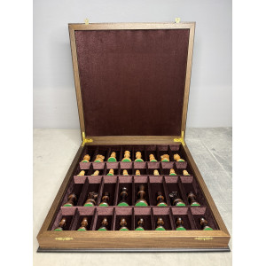 Шахматы подарочные в ларце "Презент" Шахматы подарочные в ларце "Презент"