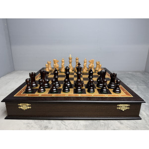 Шахматы подарочные «Дубовый король» в ларце