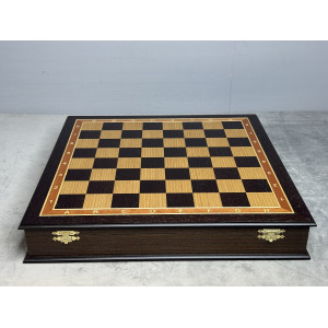 Шахматы подарочные «Дубовый король» в ларце