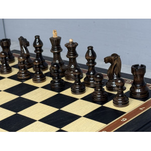 Шахматы подарочные «Гранд» с фигурами из карельской берёзы