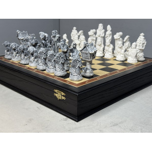 Шахматы подарочные “Русские сказки” в ларце с мраморными фигурами 