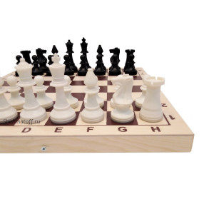 Шахматы "Юниор" утяжелённые в доске люкс