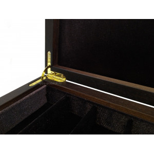 Шахматный ларец "Гамбит" 45 с фигурами из дуба