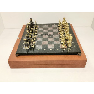 Шахматы эксклюзивные "Македонская Битва" коралловый мрамор, змеевик.