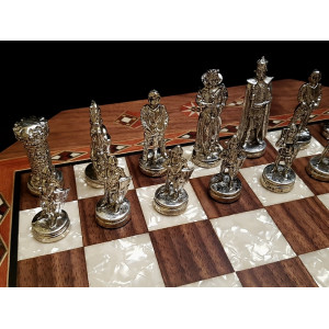 Шахматы подарочные "Бастион" орех антик