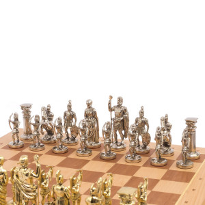 Шахматный ларец "Лучники" доска бук 43,5х43,5 см