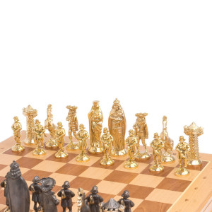 Шахматный ларец "Средневековье" фигуры бронза, доска бук 39х39 см