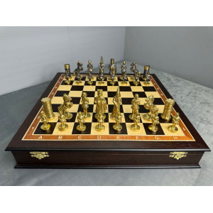 Шахматы деревянные эксклюзивные в ларце 45 с фигурами из бронзы