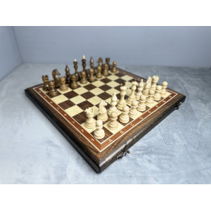 Шахматы подарочные деревянные с премиальными фигурами