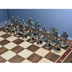 Шахматы подарочные с фигурами из бронзы "Средневековье"